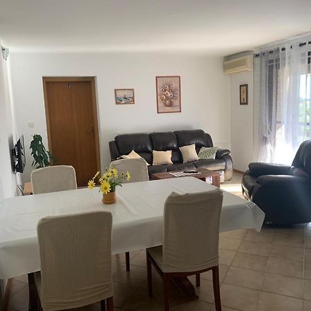 Apartman Dalija Vinkuran Exterior foto